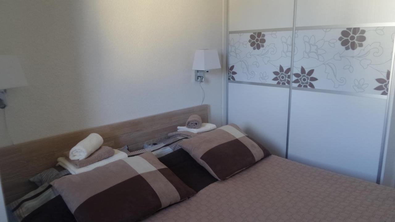 Apartman Ena วลาซิส ภายนอก รูปภาพ