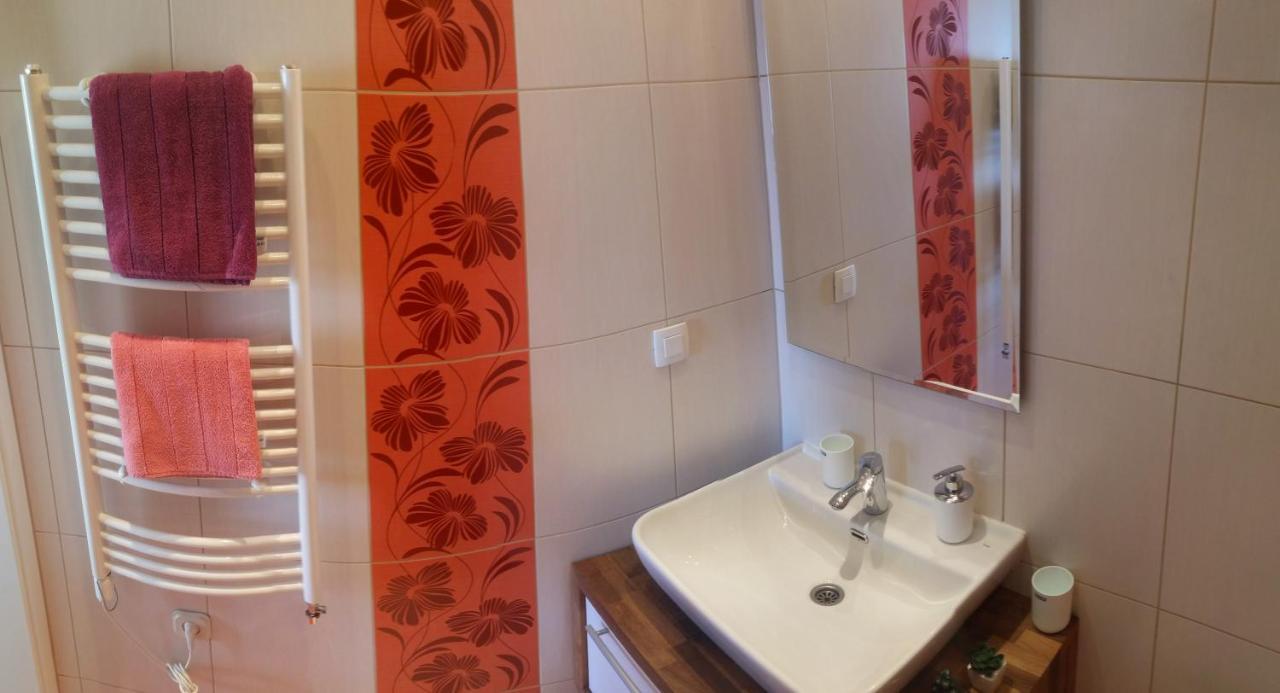 Apartman Ena วลาซิส ภายนอก รูปภาพ